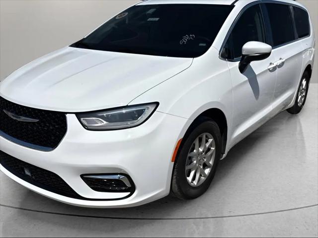 2023 Chrysler Pacifica Touring L for sale in Columbus, OH