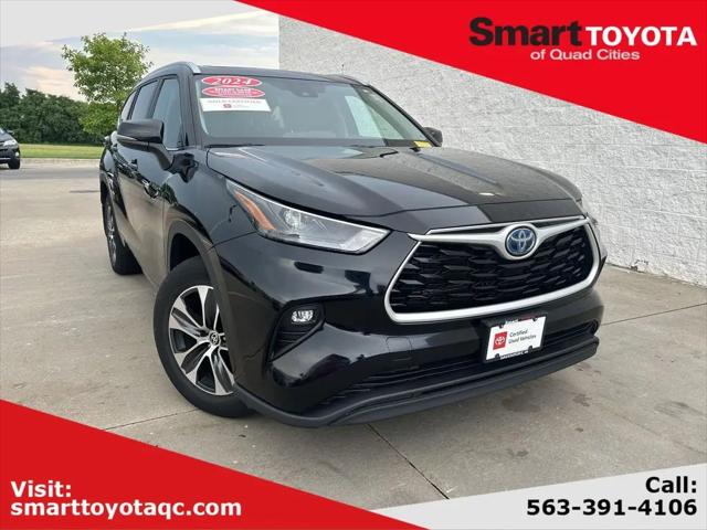 2024 Toyota Highlander Hybrid XLE for sale in Davenport, IA