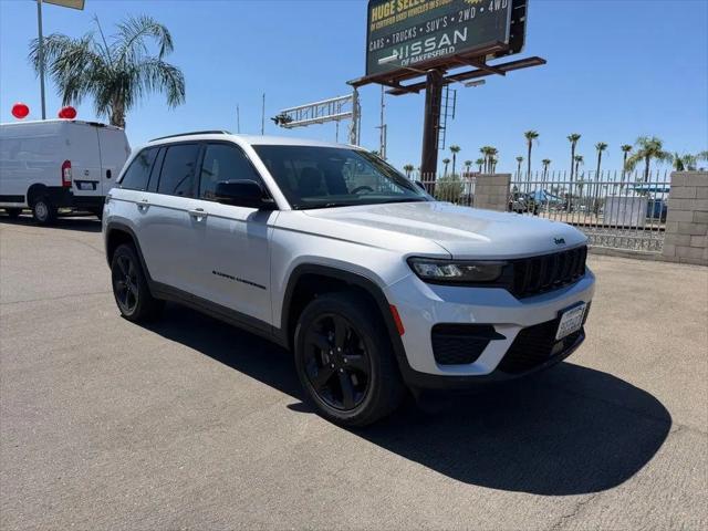2023 Jeep Grand Cherokee Altitude 4x2 for sale in Bakersfield, CA