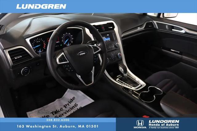 2014 Ford Fusion SE