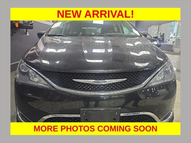 2018 Chrysler Pacifica Touring L for sale in St James, NY