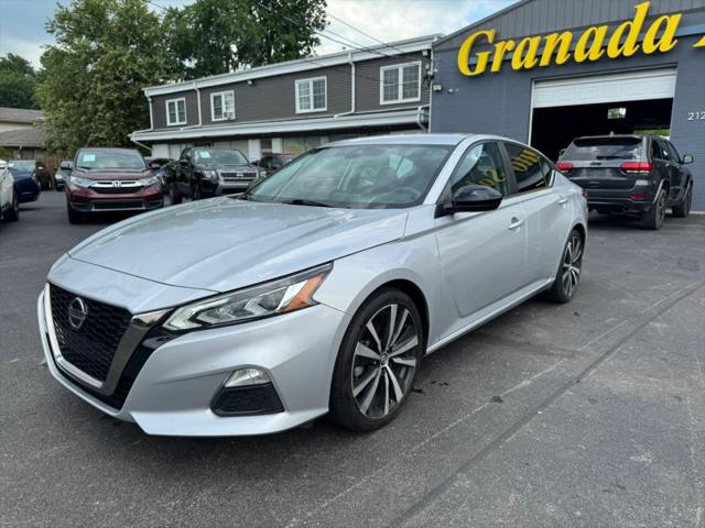 2020 Nissan Altima SR FWD for sale in Louisville, KY
