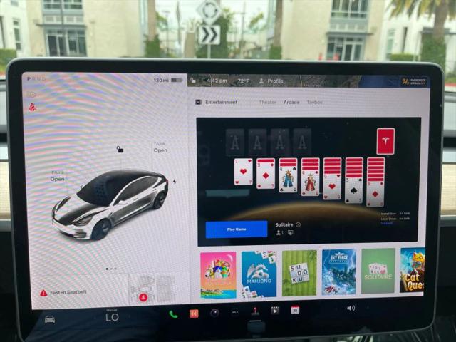 2021 Tesla Model 3 Standard Range Plus Rear-Wheel Drive