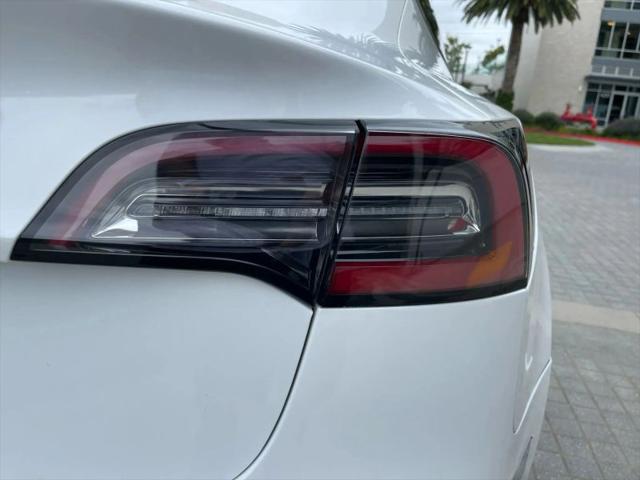 2021 Tesla Model 3 Standard Range Plus Rear-Wheel Drive