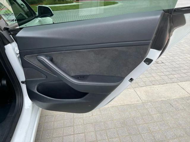 2021 Tesla Model 3 Standard Range Plus Rear-Wheel Drive