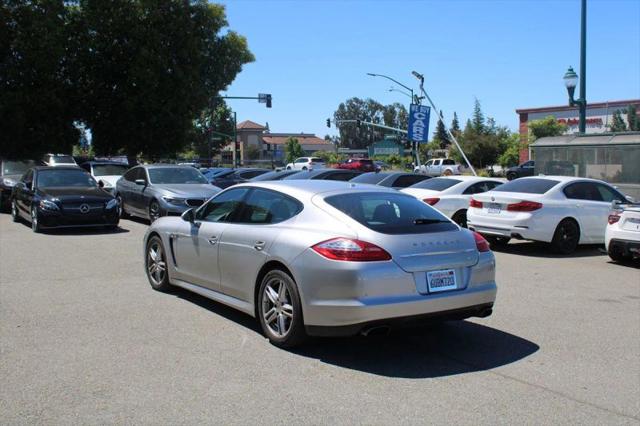 2012 Porsche Panamera 4