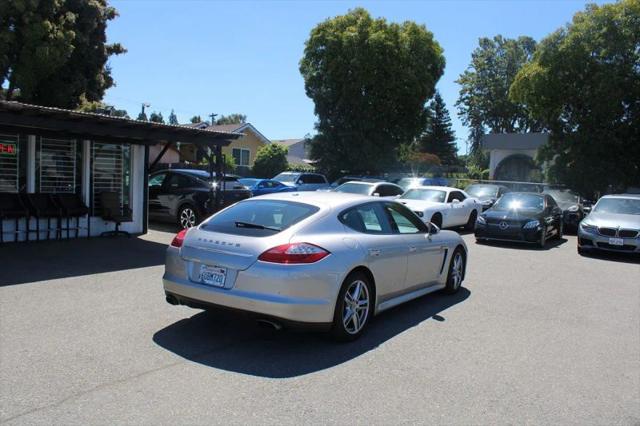 2012 Porsche Panamera 4