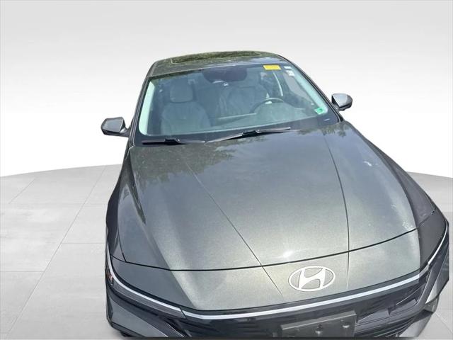 2024 Hyundai Elantra Limited 2024 Hyundai Elantra Limited
