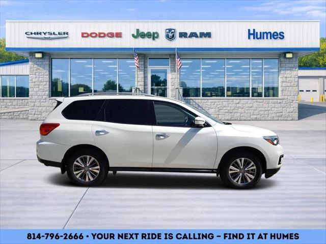 2018 Nissan Pathfinder SL 2018 Nissan Pathfinder SL