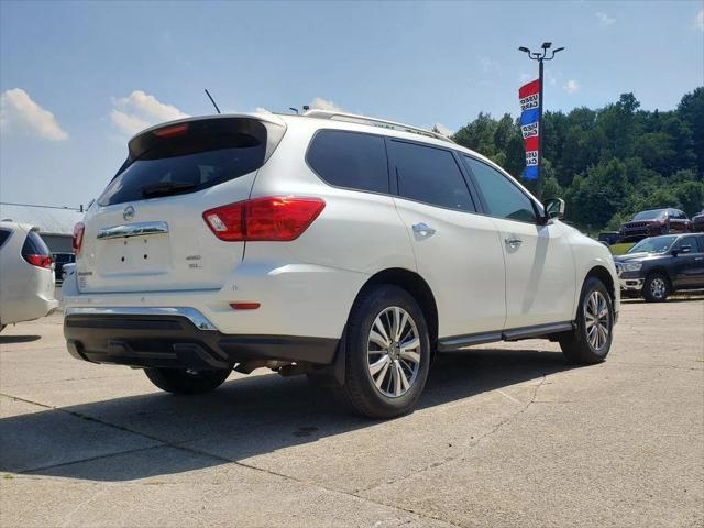 2018 Nissan Pathfinder SL 2018 Nissan Pathfinder SL