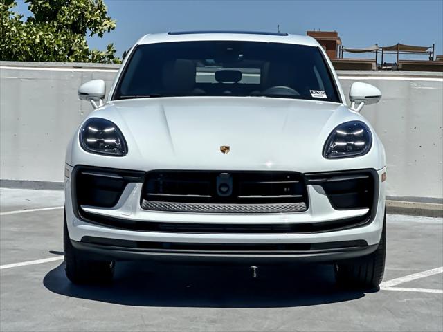 2026 Porsche Macan Unknown