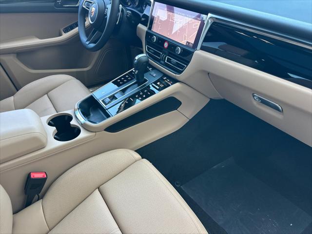 2026 Porsche Macan Unknown