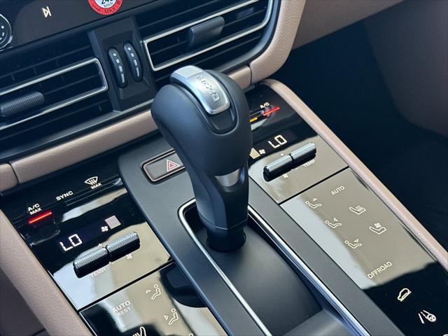 2026 Porsche Macan Unknown