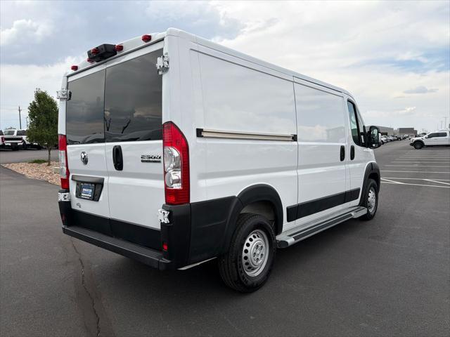2025 Ram ProMaster 2500 Cargo Van Tradesman Low Roof 136 WB w/Pass Seat