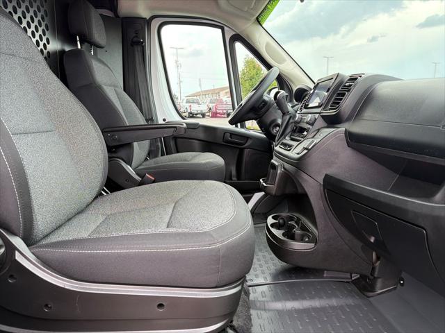 2025 Ram ProMaster 2500 Cargo Van Tradesman Low Roof 136 WB w/Pass Seat