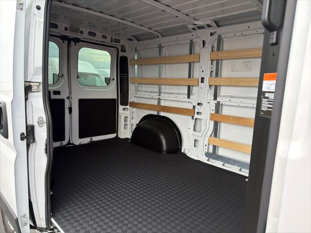2025 Ram ProMaster 2500 Cargo Van Tradesman Low Roof 136 WB w/Pass Seat