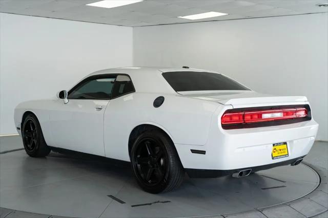 2013 Dodge Challenger R/T Plus