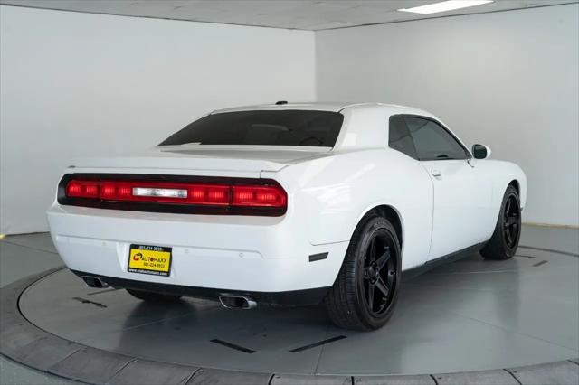 2013 Dodge Challenger R/T Plus