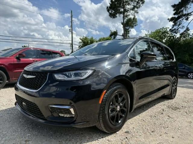 2022 Chrysler Pacifica Touring L for sale in Spring, TX