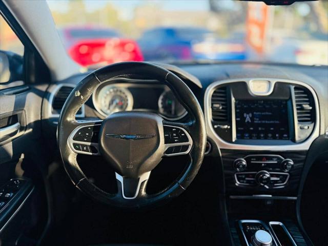 2018 Chrysler 300 Touring