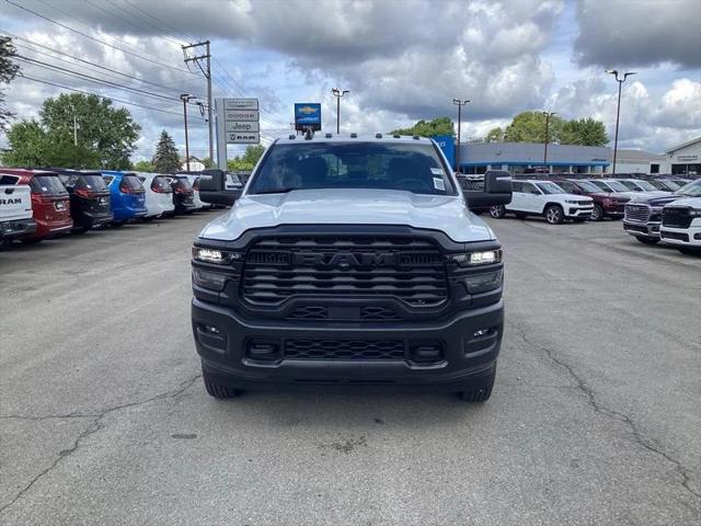 2027 RAM Ram 3500 Chassis Cab RAM 3500 TRADESMAN CREW CAB CHASSIS 4X4 60 CA 2027 RAM Ram 3500 Chassis Cab RAM 3500 TRADESMAN CREW CAB CHASSIS 4X4 60 CA