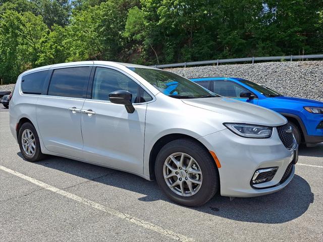 2024 Chrysler Pacifica Touring L for sale in Duncannon, PA