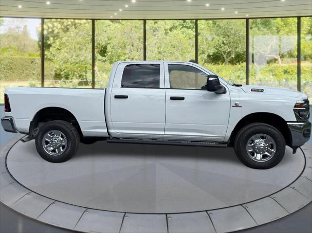 2027 RAM Ram 2500 RAM 2500 TRADESMAN CREW CAB 4X4 64 BOX 2027 RAM Ram 2500 RAM 2500 TRADESMAN CREW CAB 4X4 64 BOX