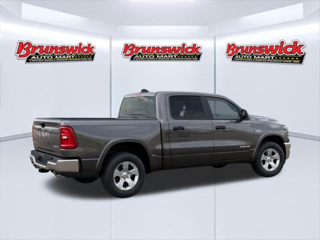 2026 Ram 1500 Big Horn Crew Cab 4x4 57 Box