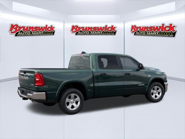 2026 Ram 1500 Big Horn Crew Cab 4x4 57 Box