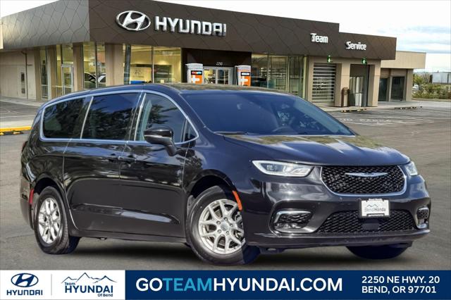 2023 Chrysler Pacifica Touring L for sale in Bend, OR