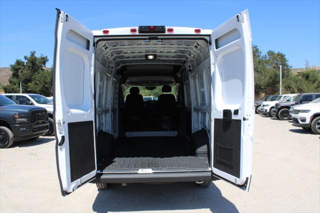 2026 Ram ProMaster Cargo Van Tradesman High Roof 159 WB EXT w/Pass Seat