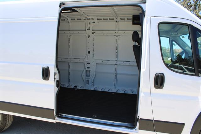 2026 Ram ProMaster Cargo Van Tradesman High Roof 159 WB EXT w/Pass Seat