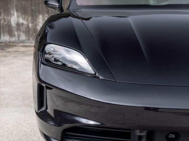 2026 Porsche Taycan 4
