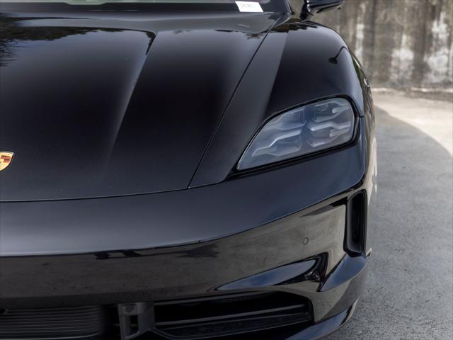 2026 Porsche Taycan 4