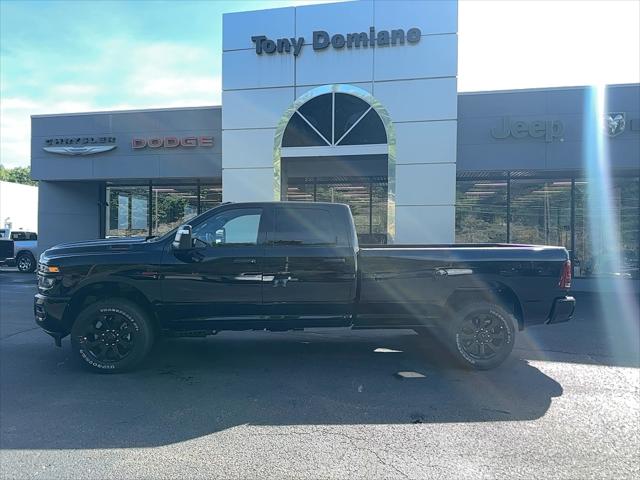 2027 RAM Ram 3500 RAM 3500 BIG HORN CREW CAB 4X4 8 BOX 2027 RAM Ram 3500 RAM 3500 BIG HORN CREW CAB 4X4 8 BOX