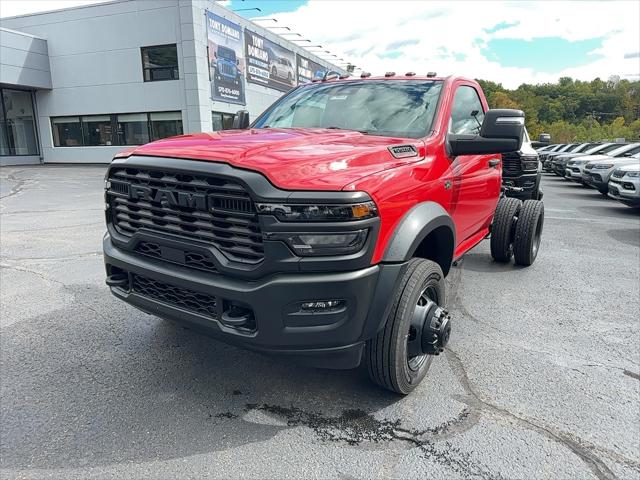 2027 RAM Ram 5500 Chassis Cab RAM 5500 TRADESMAN CHASSIS REGULAR CAB 4X4 60 CA