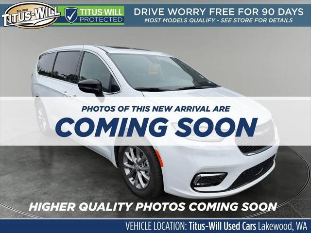 2026 Chrysler Pacifica Limited for sale in Lakewood, WA