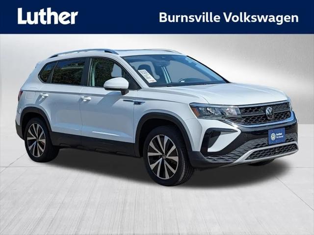 2023 Volkswagen Taos 1.5T SE for sale in Burnsville, MN
