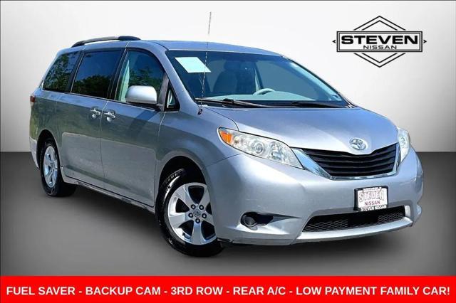2013 Toyota Sienna LE V6 8 Passenger for sale in Harrisonburg, VA