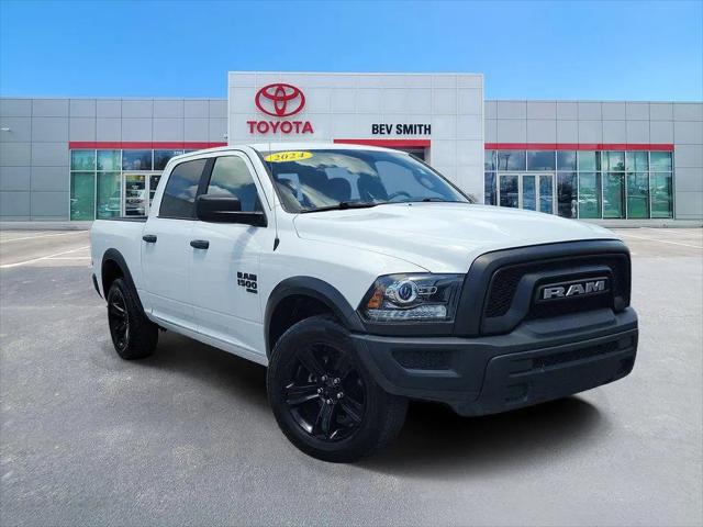 2024 Ram 1500 Classic Warlock Crew Cab 4x4 5'7" Box for sale in Fort Pierce, FL