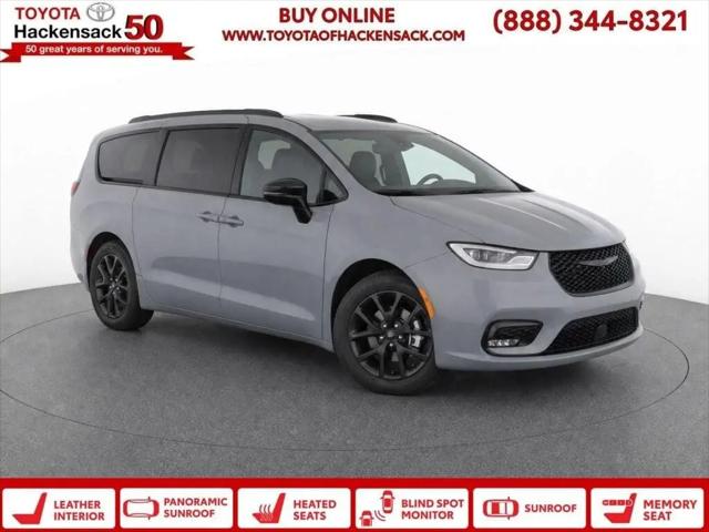2025 Chrysler Pacifica Limited for sale in Hackensack, NJ