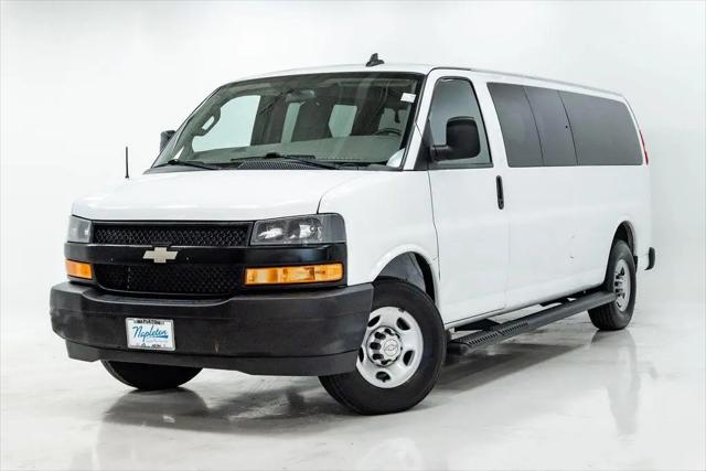 2022 Chevrolet Express Passenger RWD 3500 Extended Wheelbase LS for sale in Elmhurst, IL