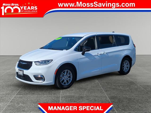 2024 Chrysler Pacifica Touring for sale in Moreno Valley, CA