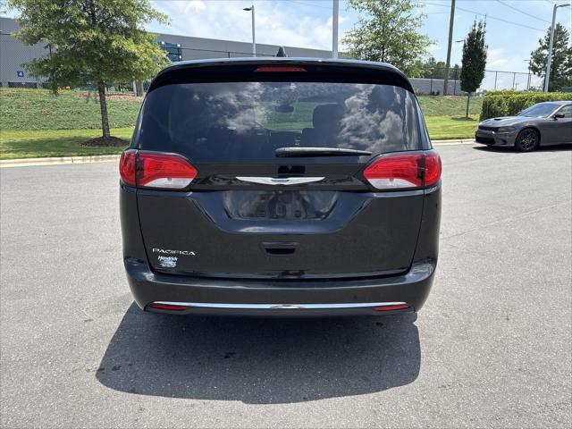 2017 Chrysler Pacifica Touring Plus