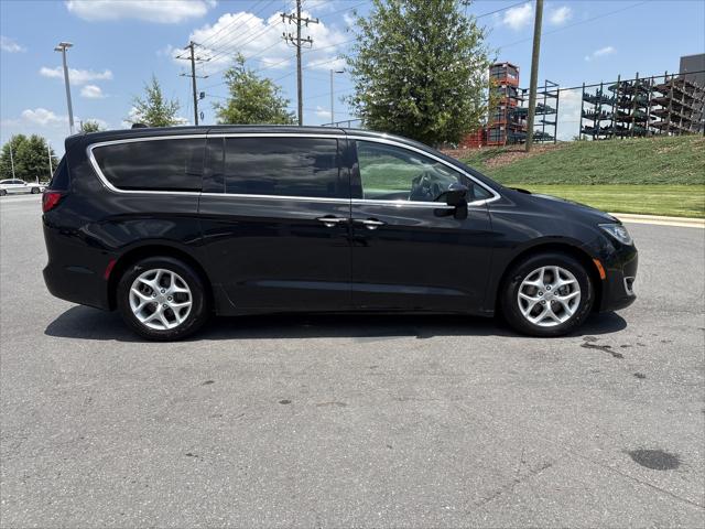 2017 Chrysler Pacifica Touring Plus