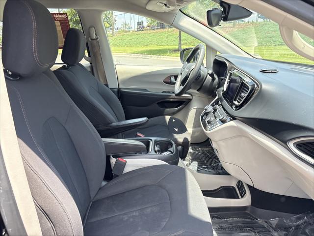 2017 Chrysler Pacifica Touring Plus