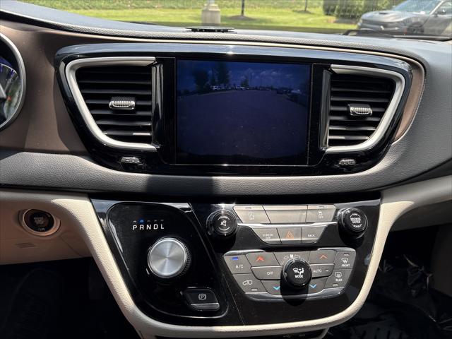 2017 Chrysler Pacifica Touring Plus