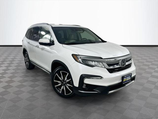 2020 Honda Pilot AWD Touring 8 Passenger 2020 Honda Pilot AWD Touring 8 Passenger