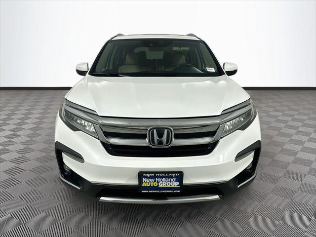 2020 Honda Pilot AWD Touring 8 Passenger 2020 Honda Pilot AWD Touring 8 Passenger