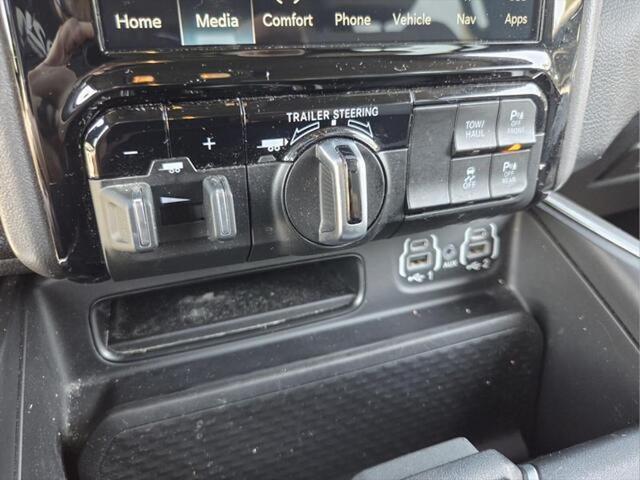 2023 Ram 1500 Big Horn Crew Cab 4x4 6'4" Box